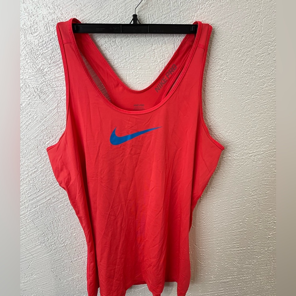 Women’s Nike Pro Athletic Tank Top, sz X-large